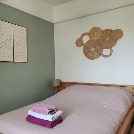 شقة Beautiful - Private Terrace - Wi-fi - Air Conditioning *